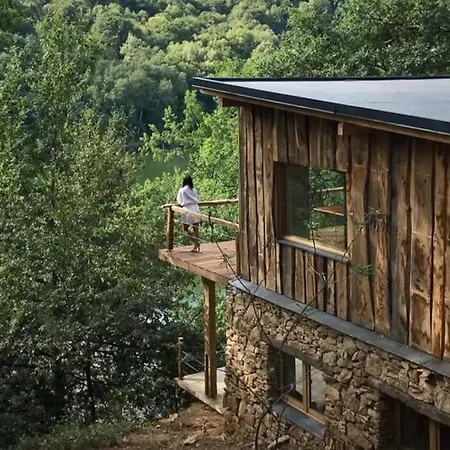Private Estate With 3 Houses, Sauna & Hot-tub *