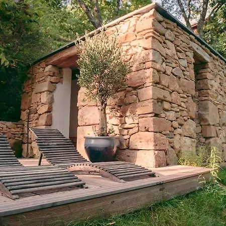 Private Estate With 3 Houses, Sauna & Hot-tub