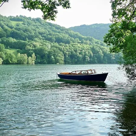 Private Estate With 3 Houses, Sauna & Hot-tub Holiday home *