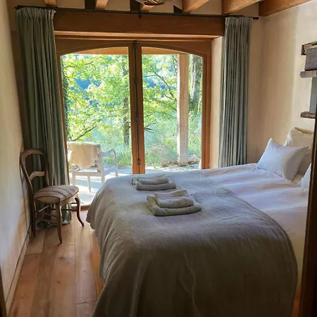 Holiday home Private Estate With 3 Houses, Sauna & Hot-tub Castelnau-de-Mandailles
